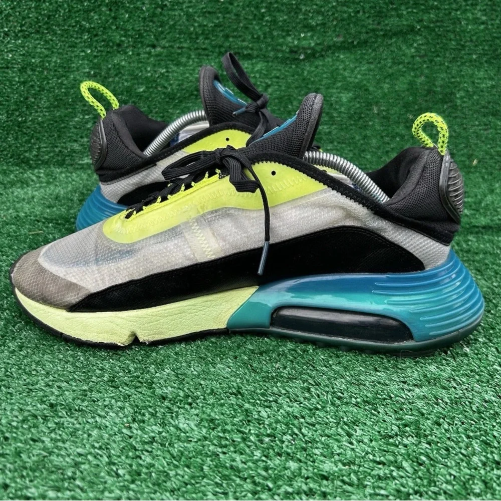 Nike Air Max 2090 Mens 11.5 White Black Volt Blue Force BV9977-101 Running Shoes